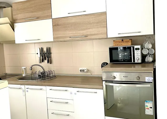 شقة Eve Năvodari